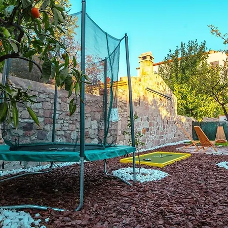 Miniq Homes 103 - Stone House With Garden Cinema, Barbecue, Mini Golf فوكا
