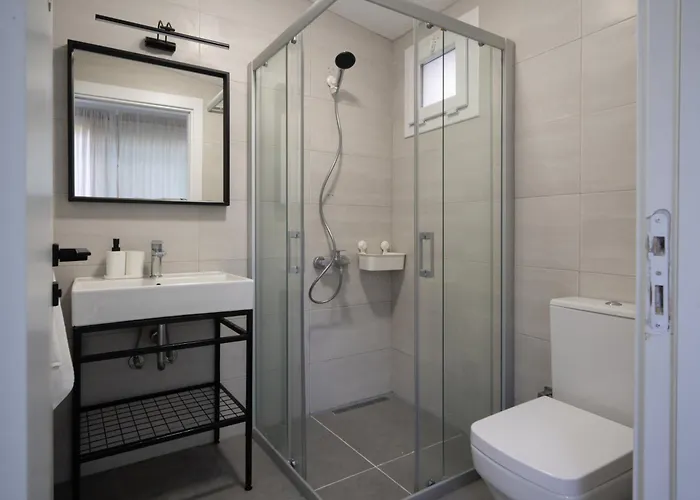 Villa Miniq Homes 103 - Stone House With Garden Cinema, Barbecue, Mini Golf *