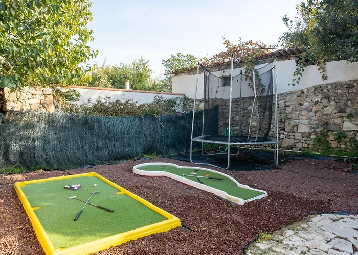 Miniq Homes 103 - Stone House With Garden Cinema, Barbecue, Mini Golf